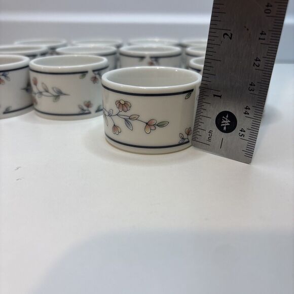Princess House "Heritage Blossom" ~ Set of 12 Napkin Rings ~ New - Picture 5 of 5